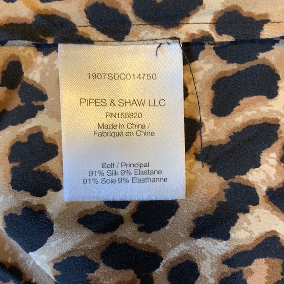 Veronica Beard Leopard Print Silk Blouse 2 - Picture 7 of 10
